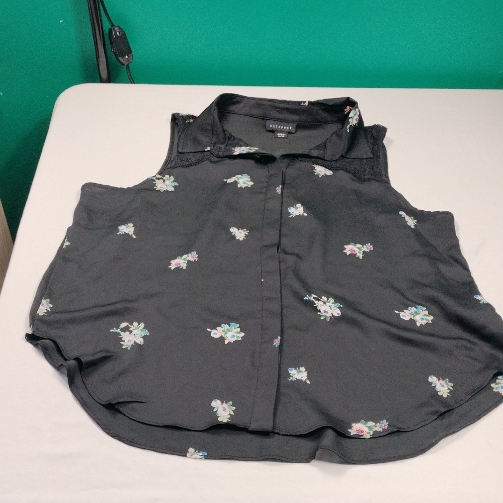 Metaphor Sleeveless Black Floral Top Size XL